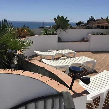 Penthouse With Private Roof Terrace And Jacuzzi Appartement *
