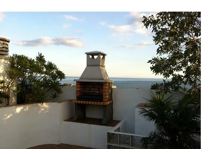 Penthouse With Private Roof Terrace And Jacuzzi