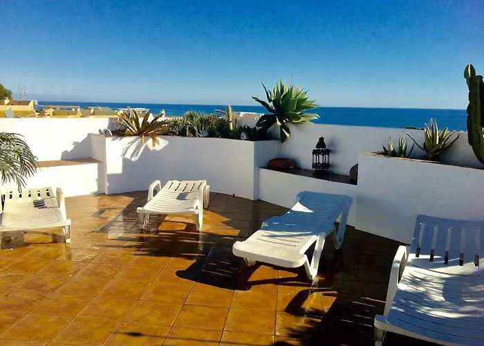 Penthouse With Private Roof Terrace And Jacuzzi Apartment