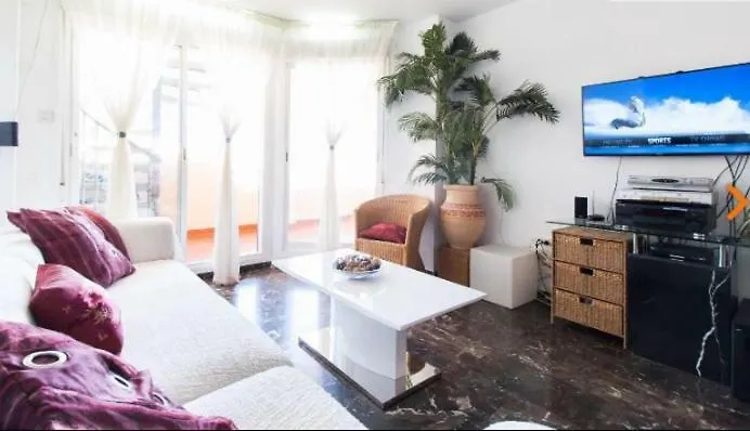 Penthouse With Private Roof Terrace And Jacuzzi