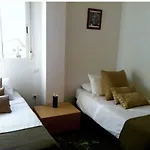 Penthouse With Private Roof Terrace And Jacuzzi アパート