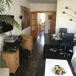 アパート Penthouse With Private Roof Terrace And Jacuzzi *