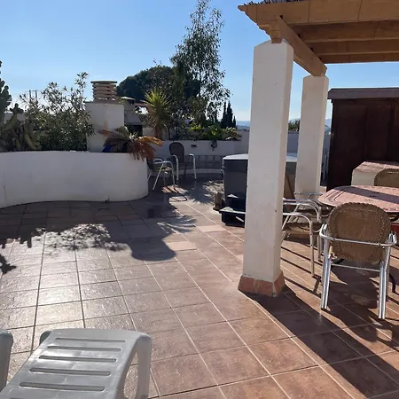 Penthouse With Private Roof Terrace And Jacuzzi