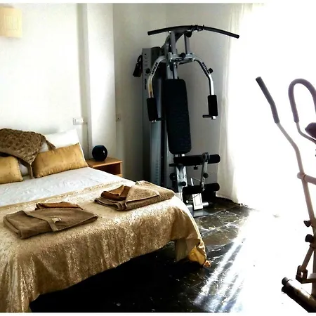 Penthouse With Private Roof Terrace And Jacuzzi * 푸엔히롤라