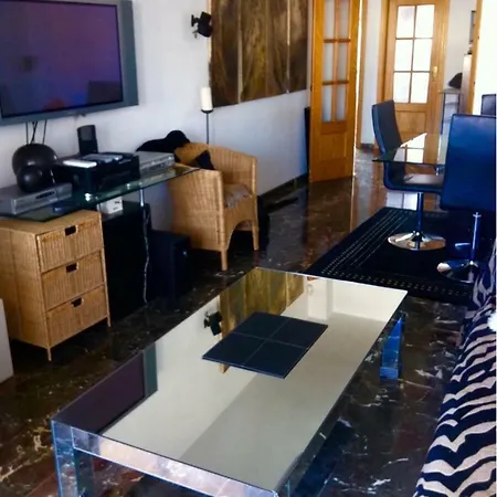 Penthouse With Private Roof Terrace And Jacuzzi 아파트