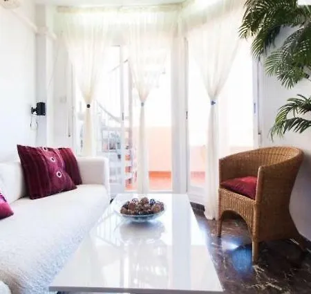 Penthouse With Private Roof Terrace And Jacuzzi